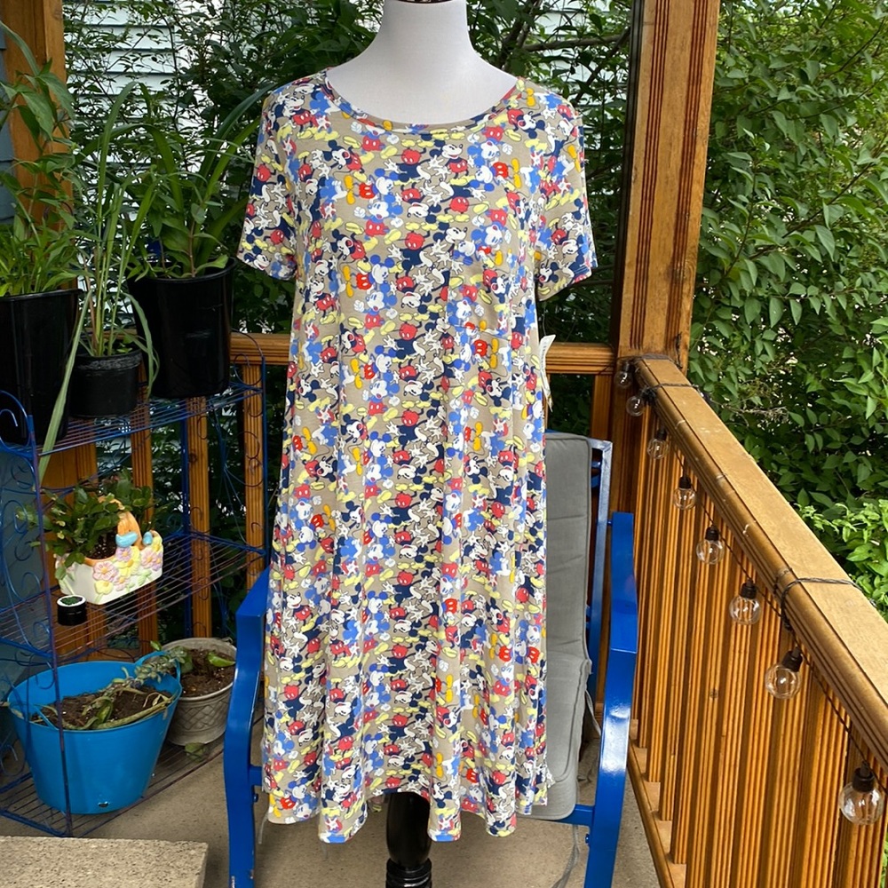 LuLaRoe M Carly